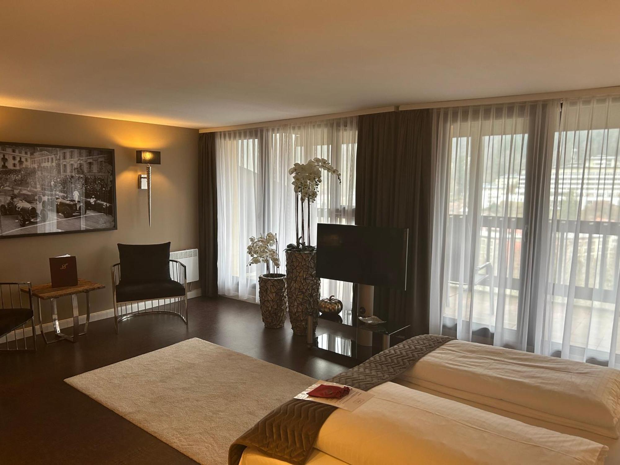 Parkhotel Luise Bad Herrenalb Phòng bức ảnh