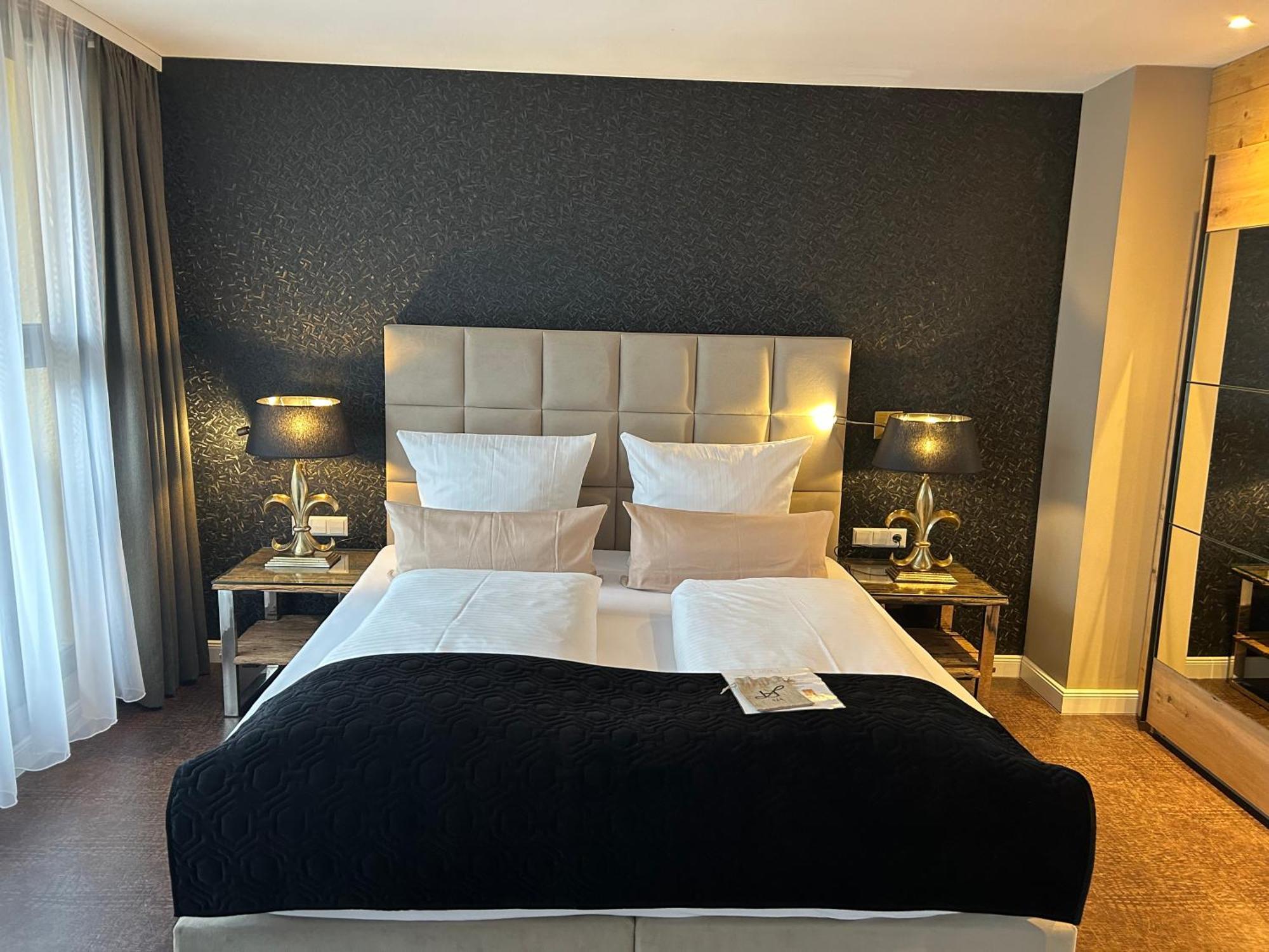 Parkhotel Luise Bad Herrenalb Phòng bức ảnh