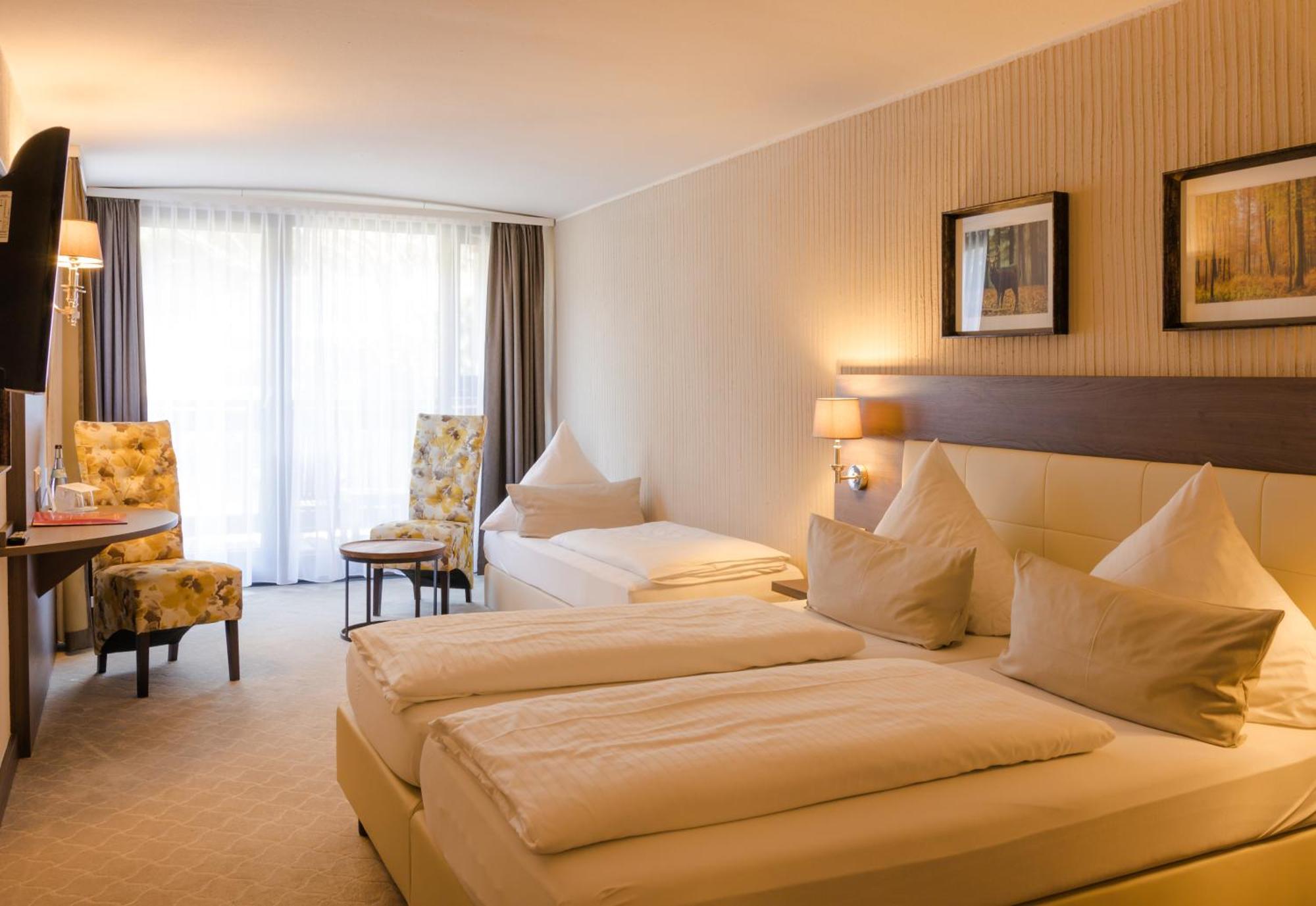 Parkhotel Luise Bad Herrenalb Phòng bức ảnh