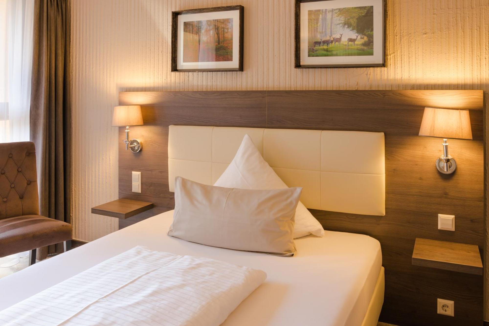 Parkhotel Luise Bad Herrenalb Phòng bức ảnh