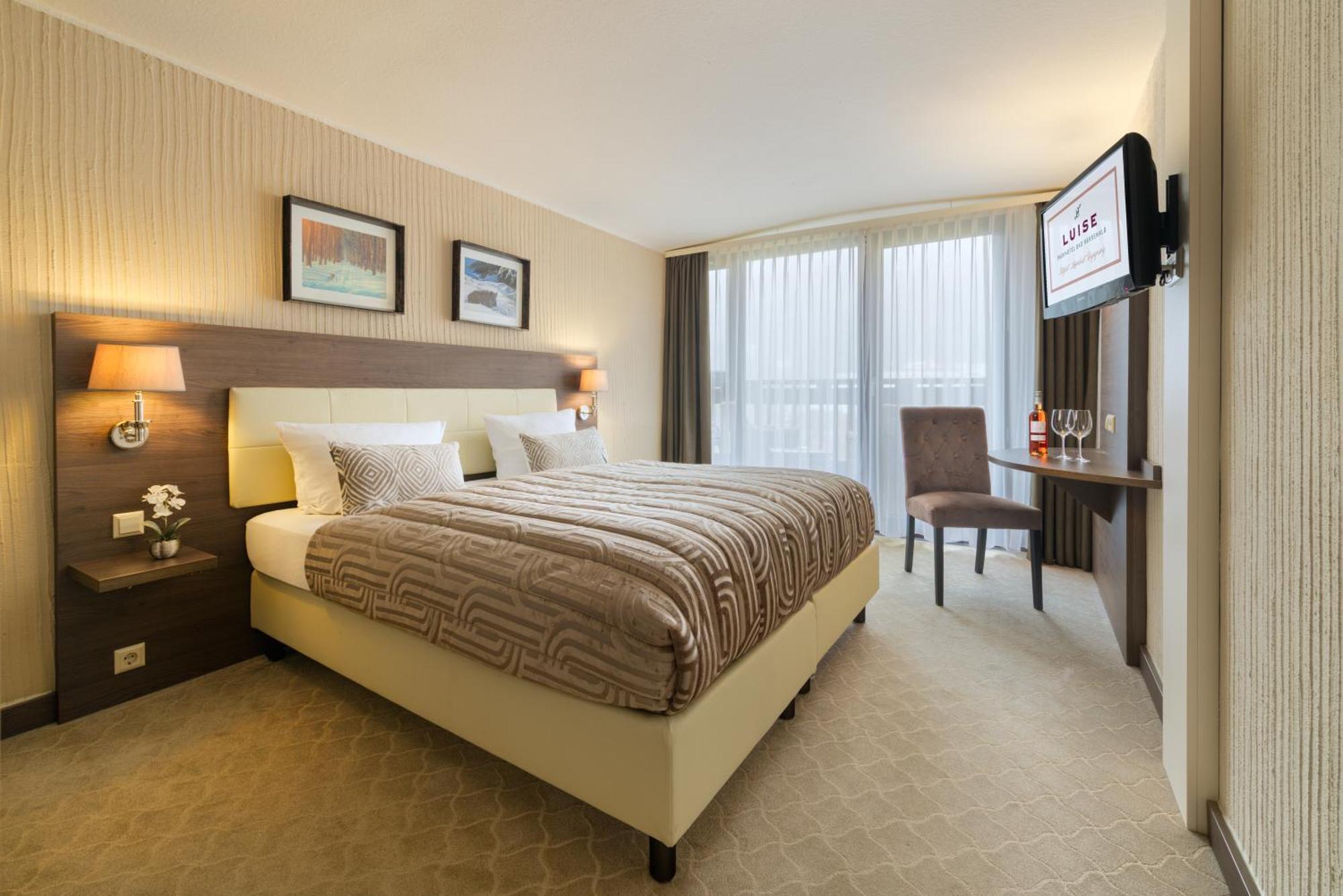Parkhotel Luise Bad Herrenalb Phòng bức ảnh