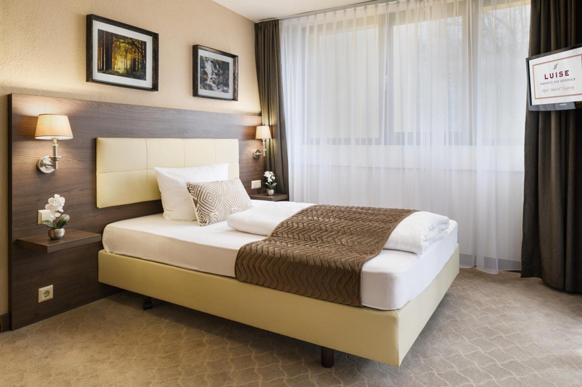 Parkhotel Luise Bad Herrenalb Phòng bức ảnh